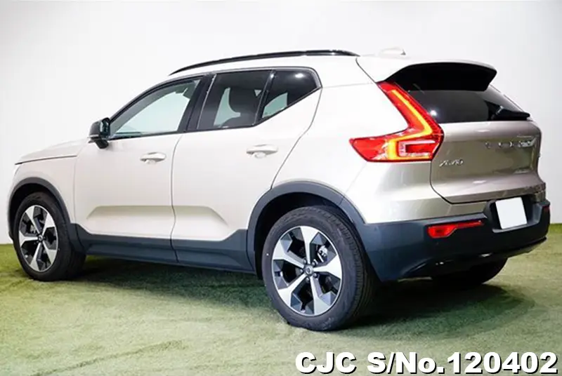 2023 Volvo / XC40 Stock No. 120402