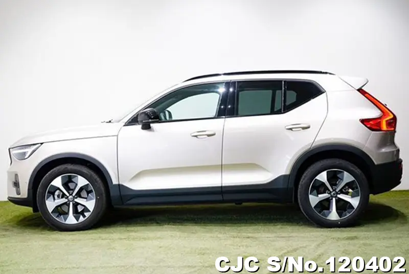 2023 Volvo / XC40 Stock No. 120402