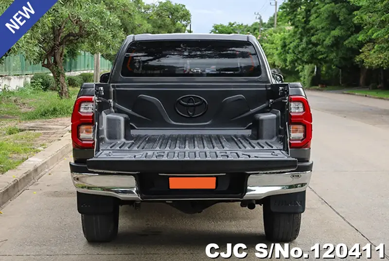 2021 Toyota / Hilux / Revo Stock No. 120411