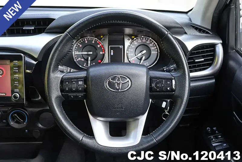 Toyota Hilux in White for Sale Image 14