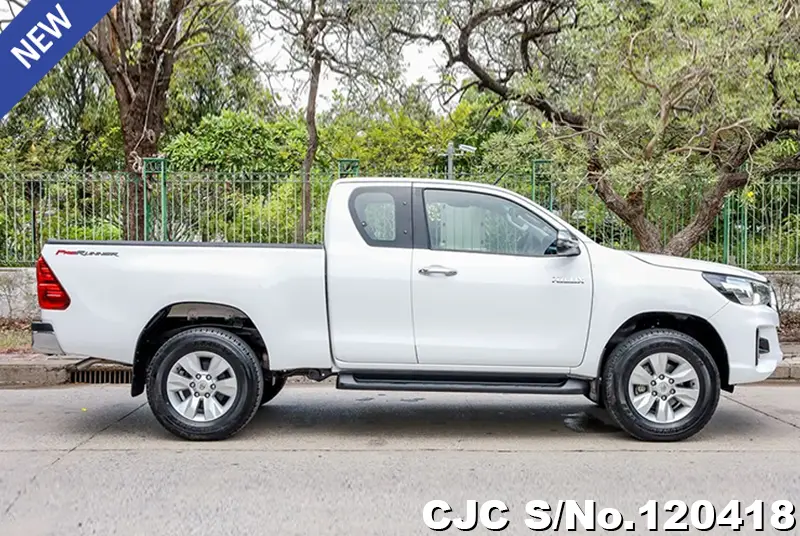 2019 Toyota / Hilux Stock No. 120418