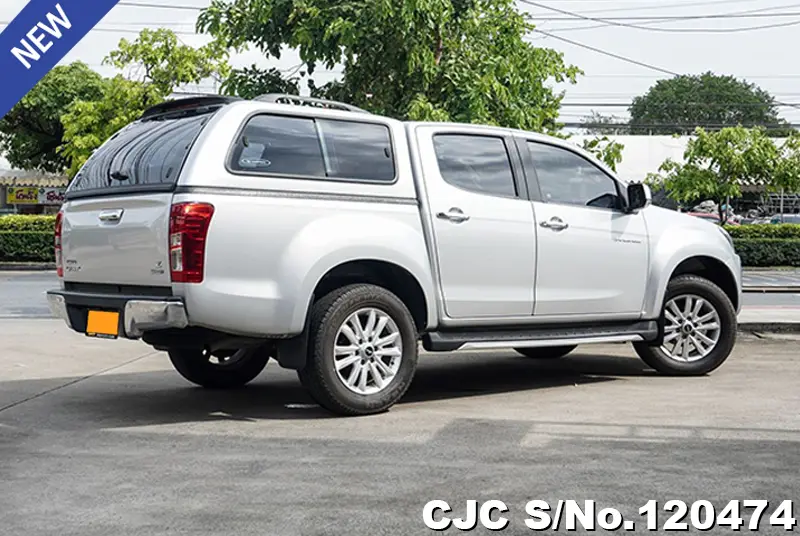 Isuzu D-Max in Silver for Sale Image 1