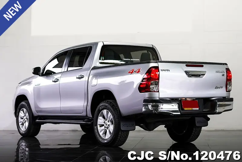 Toyota Hilux in Silver for Sale Image 1