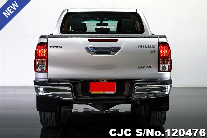 Toyota Hilux in Silver for Sale Image 5