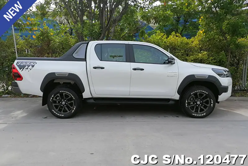 Toyota Hilux in White for Sale Image 4