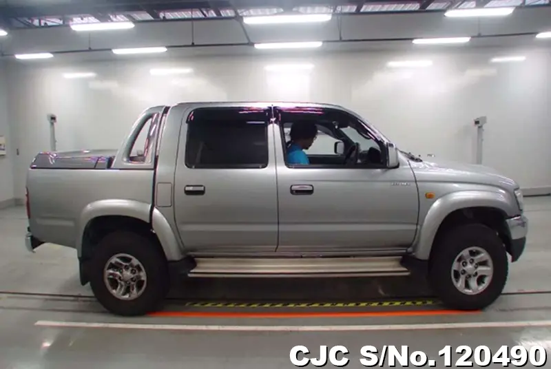 2003 Toyota / Hilux Stock No. 120490