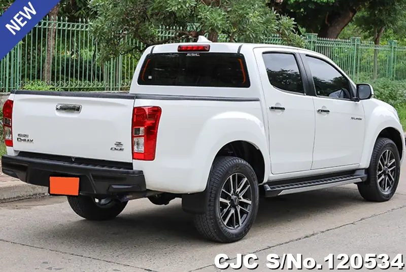 Isuzu D-Max in White for Sale Image 1