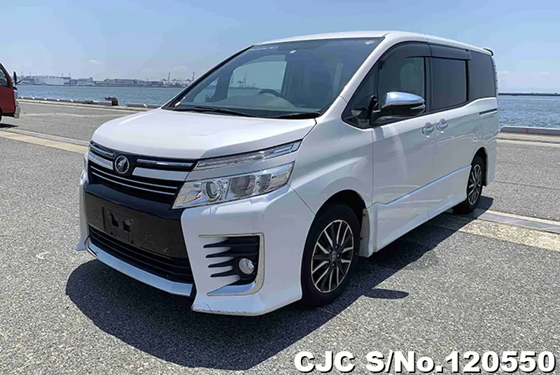 2015 Toyota / Voxy Stock No. 120550