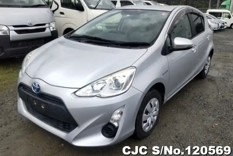 2015 Toyota / Aqua Stock No. 120569