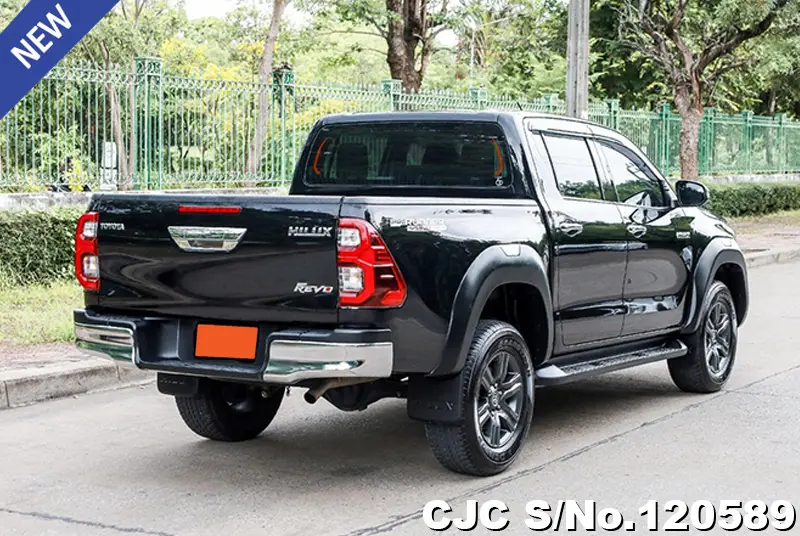 Toyota Hilux in Black for Sale Image 2