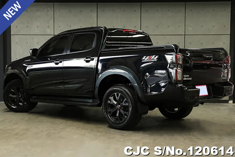 Isuzu D-Max in Black for Sale Image 1