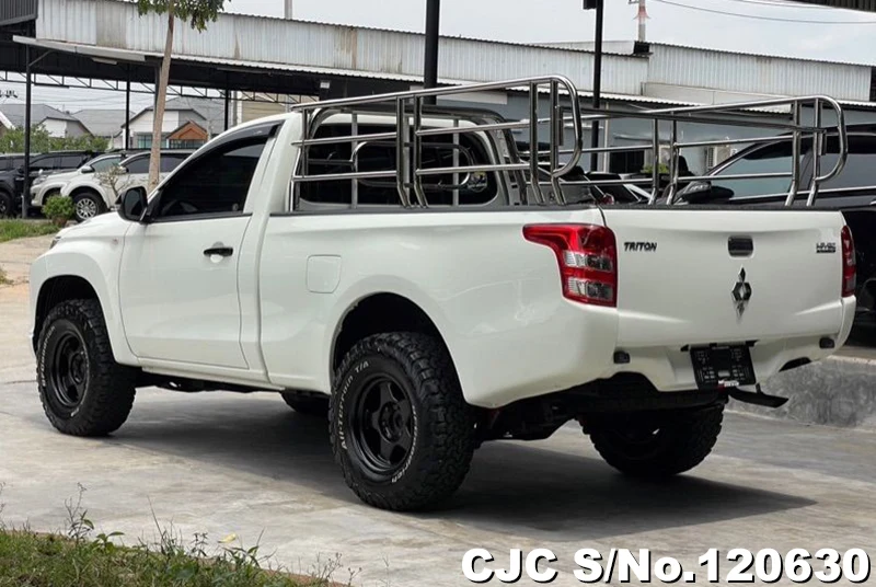 Mitsubishi Triton in White for Sale Image 1