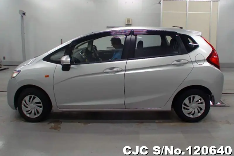 2015 Honda / Fit Stock No. 120640