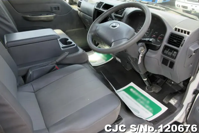 2014 Mazda / Bongo Stock No. 120676