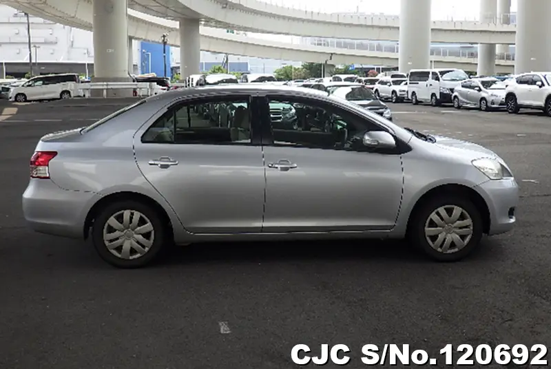 2011 Toyota / Belta Stock No. 120692