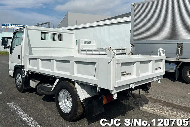 2005 Isuzu / Elf Stock No. 120705