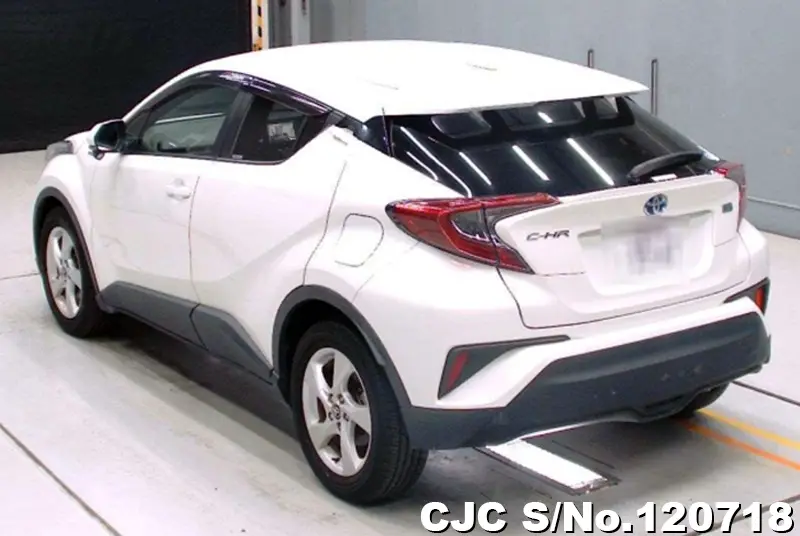 2019 Toyota / C-HR Stock No. 120718