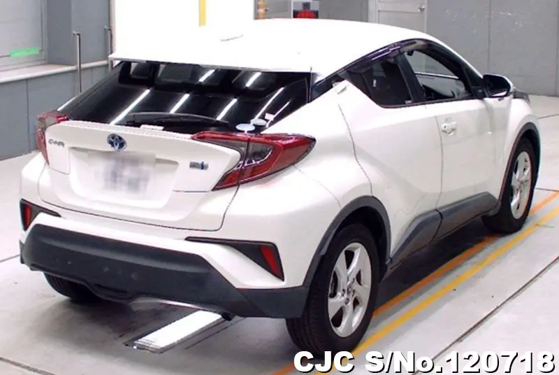 2019 Toyota / C-HR Stock No. 120718