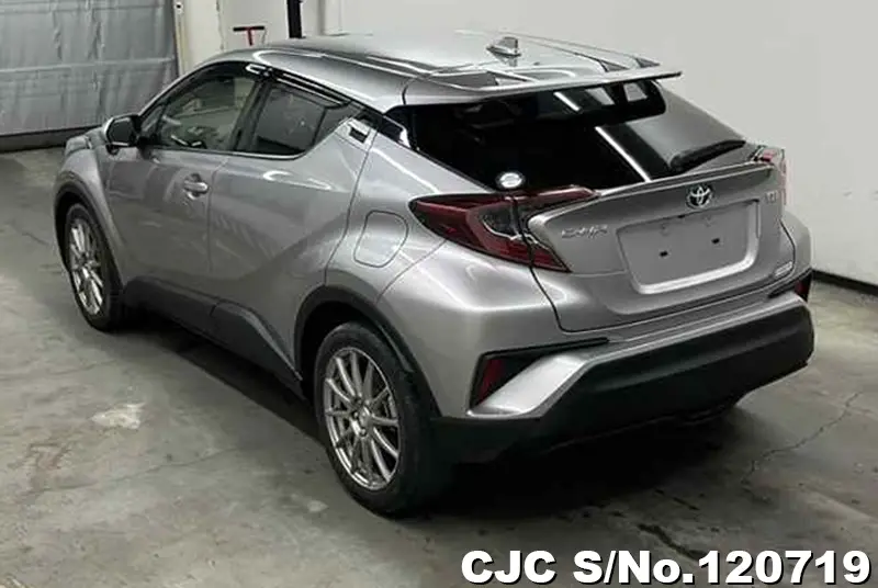 2019 Toyota / C-HR Stock No. 120719