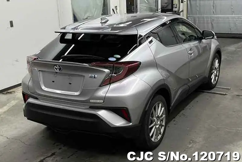 2019 Toyota / C-HR Stock No. 120719