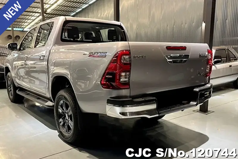 2024 Toyota / Hilux / Revo Stock No. 120744