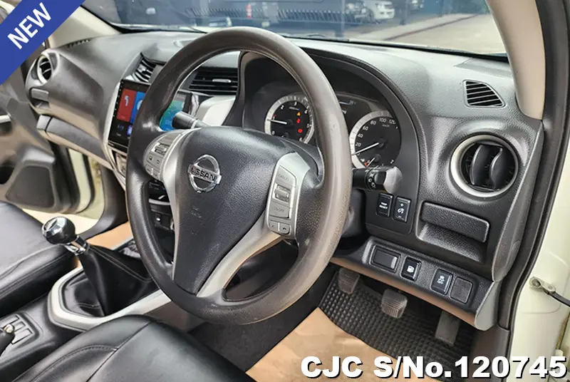 2017 Nissan / Navara Stock No. 120745