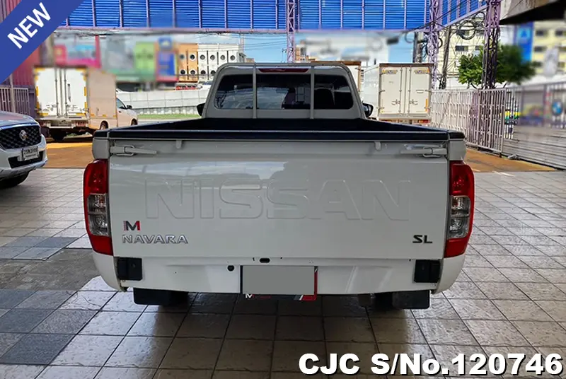 Nissan Navara in White for Sale Image 5