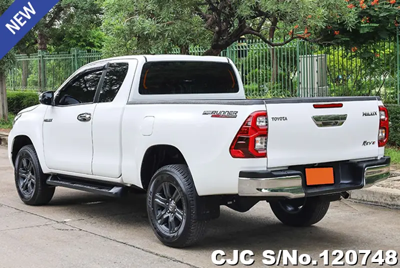 2023 Toyota / Hilux / Revo Stock No. 120748