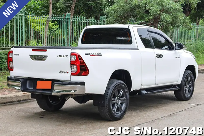 2023 Toyota / Hilux / Revo Stock No. 120748