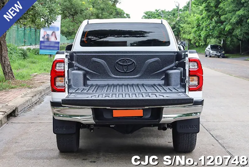 2023 Toyota / Hilux / Revo Stock No. 120748