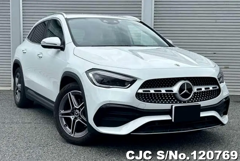 Mercedes Benz / GLA Class 2023