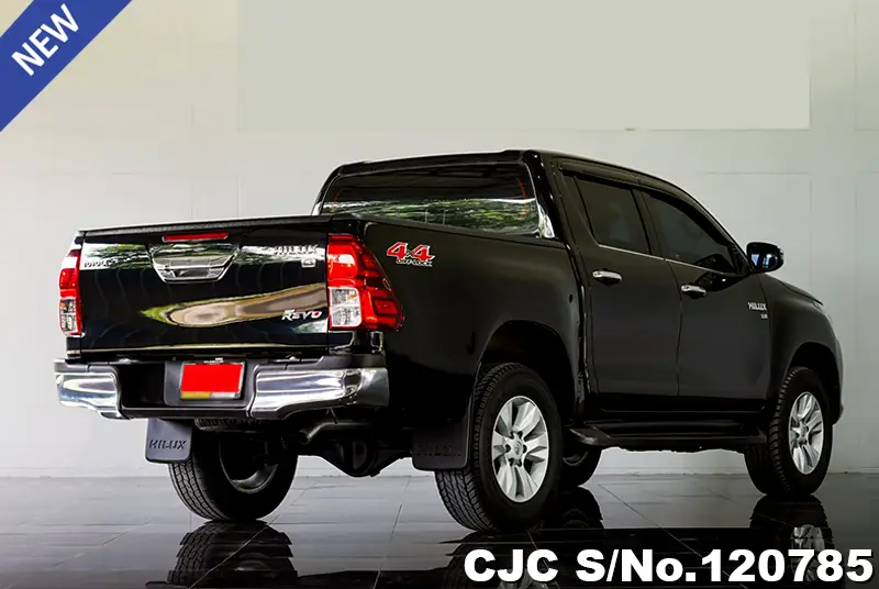 2017 Toyota / Hilux / Revo Stock No. 120785