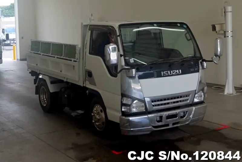 Isuzu / Elf 2005