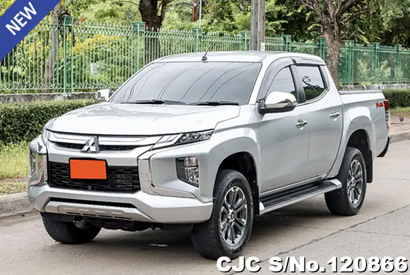 Mitsubishi Triton in Silver for Sale Image 3