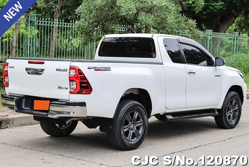 2022 Toyota / Hilux / Revo Stock No. 120870