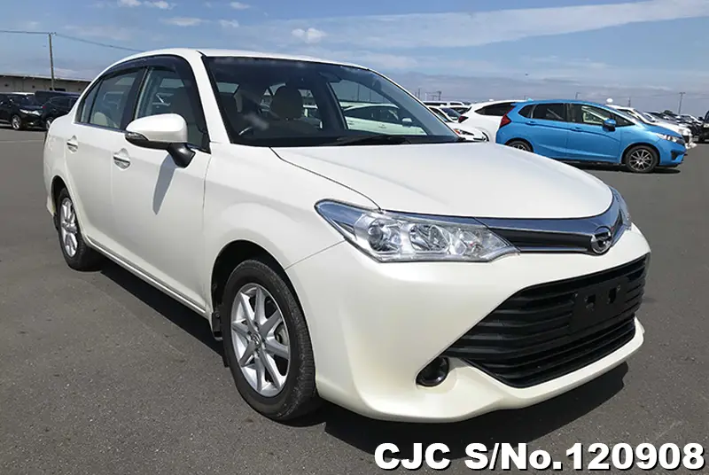 Toyota / Corolla Axio 2015