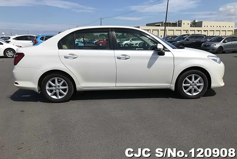 2015 Toyota / Corolla Axio Stock No. 120908