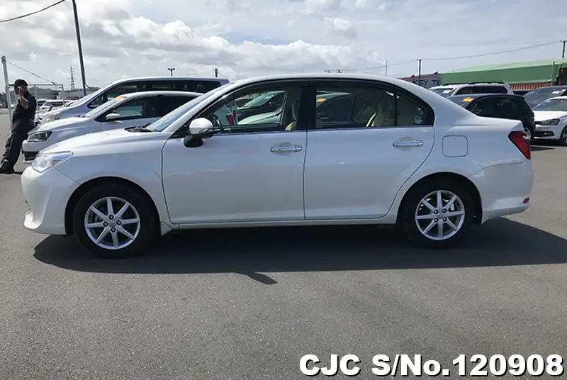 2015 Toyota / Corolla Axio Stock No. 120908