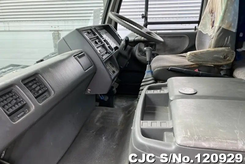 1995 Nissan / UD Stock No. 120929