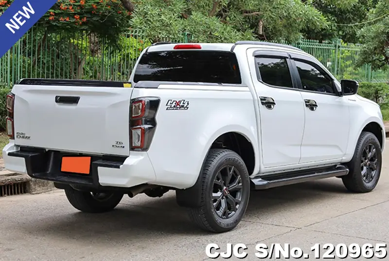 Isuzu D-Max in White for Sale Image 2