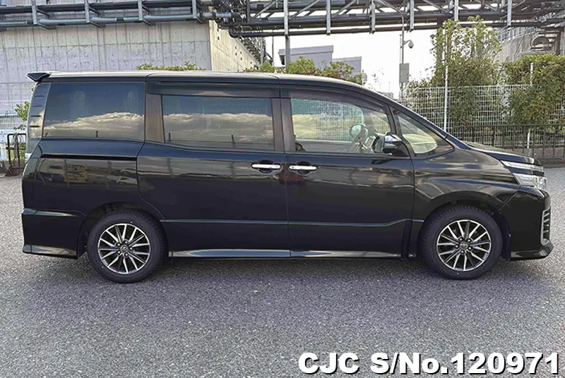 2015 Toyota / Voxy Stock No. 120971