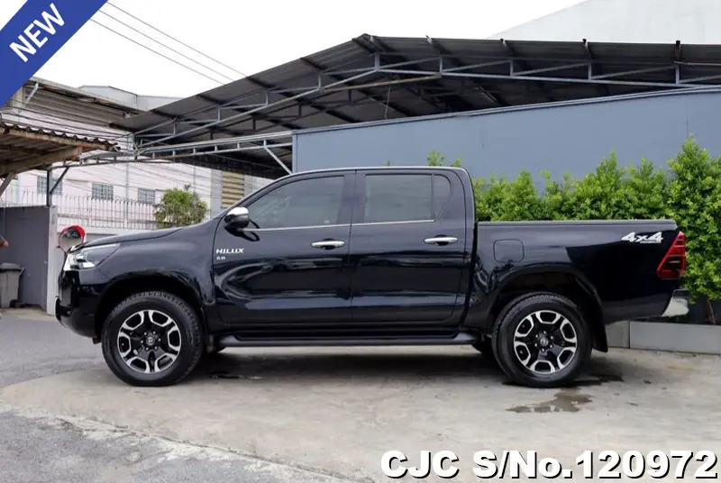 2021 Toyota / Hilux / Revo Stock No. 120972