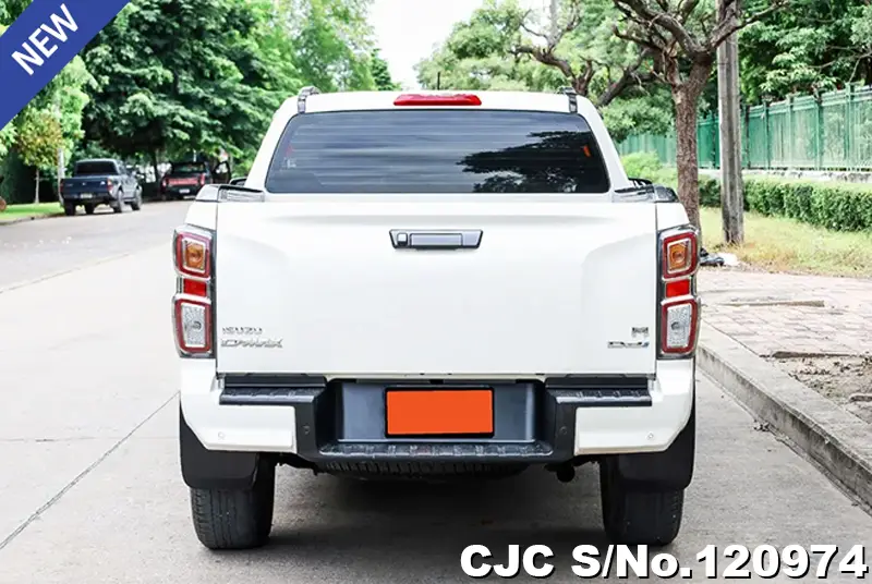 Isuzu D-Max in White for Sale Image 5