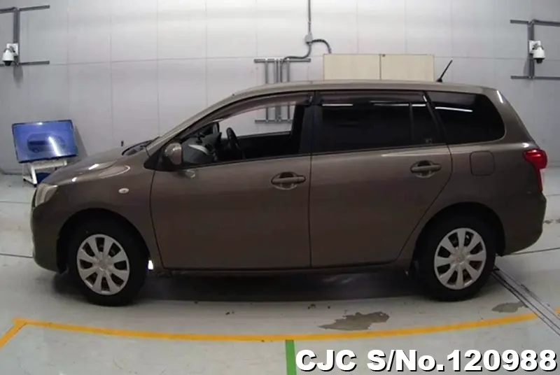 2011 Toyota / Corolla Fielder Stock No. 120988