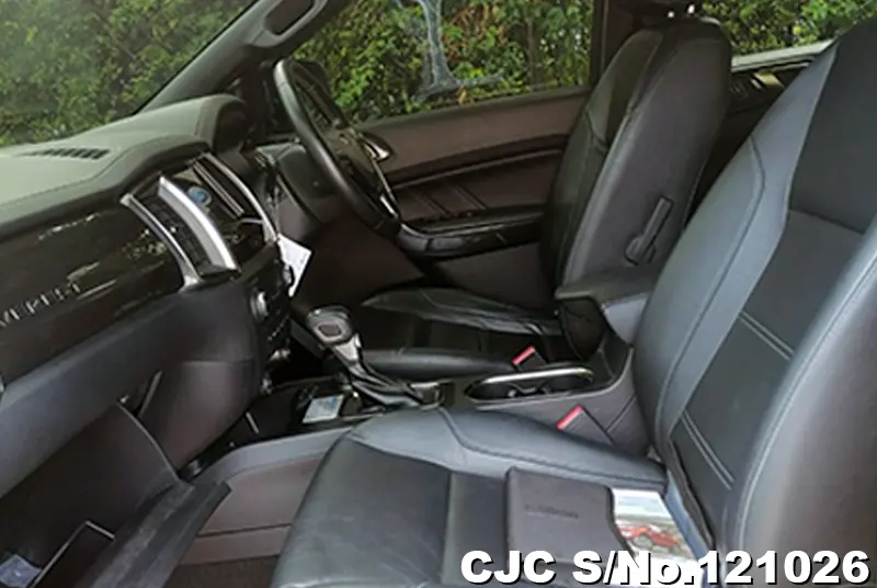 2019 Ford / Everest Stock No. 121026