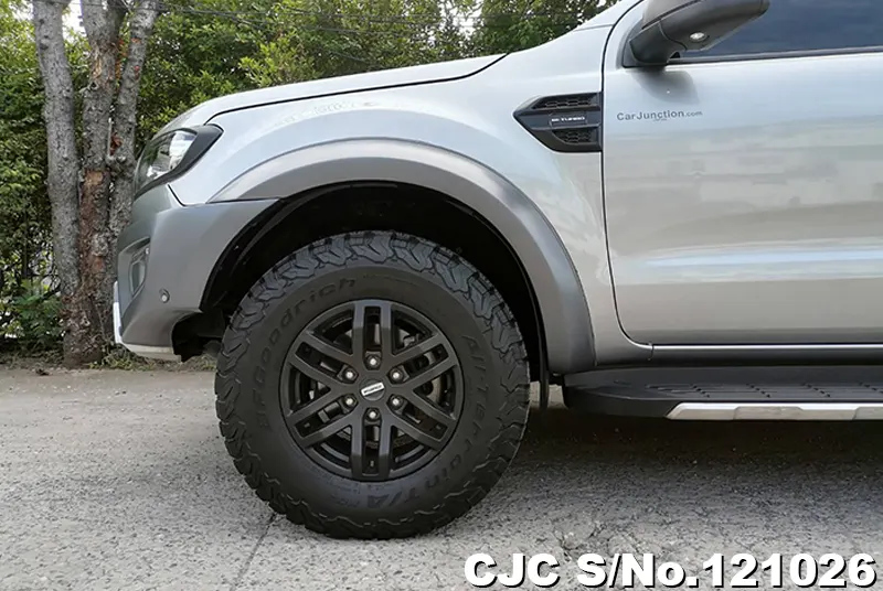 2019 Ford / Everest Stock No. 121026