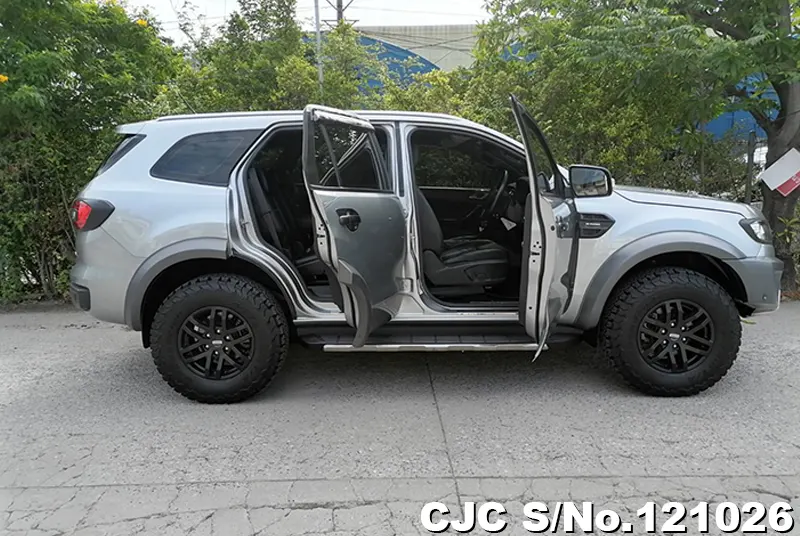 2019 Ford / Everest Stock No. 121026