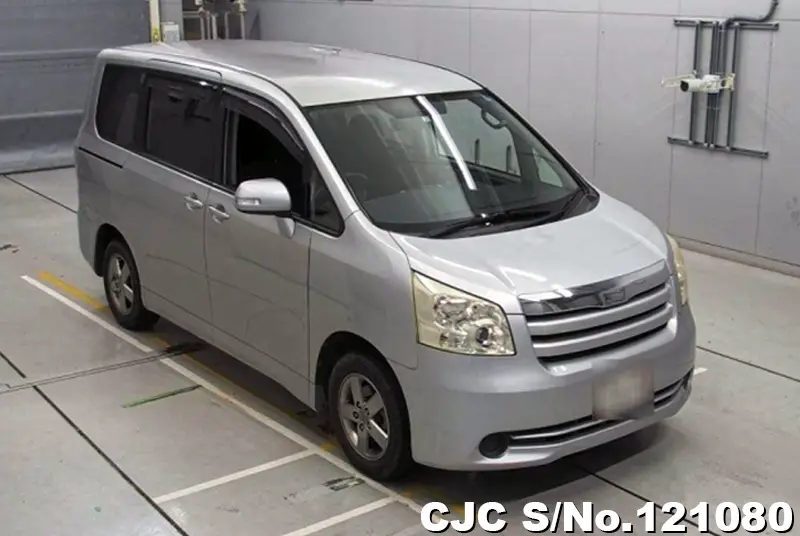 2009 Toyota / Noah Stock No. 121080