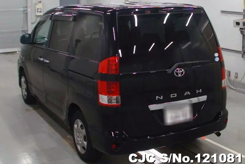 2005 Toyota / Noah Stock No. 121081