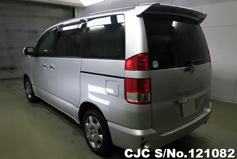 2006 Toyota / Noah Stock No. 121082